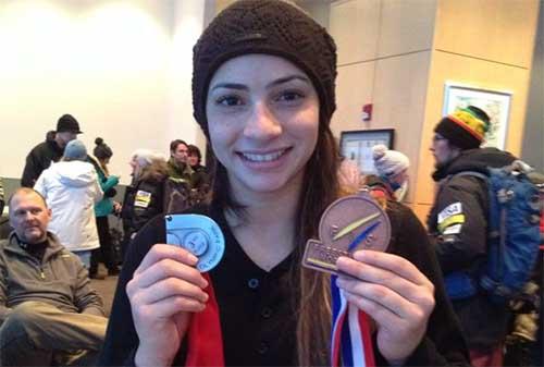  A atleta Lais Souza, que aguardava classificação para a prova de esqui aéreo nos Jogos Olímpicos de Inverno Sochi 2014, sofreu acidente  / Foto: Divulgação/CBDN